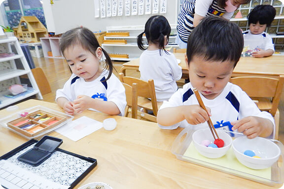 2歳児保育 未就園児保育 大阪信愛学院幼稚園